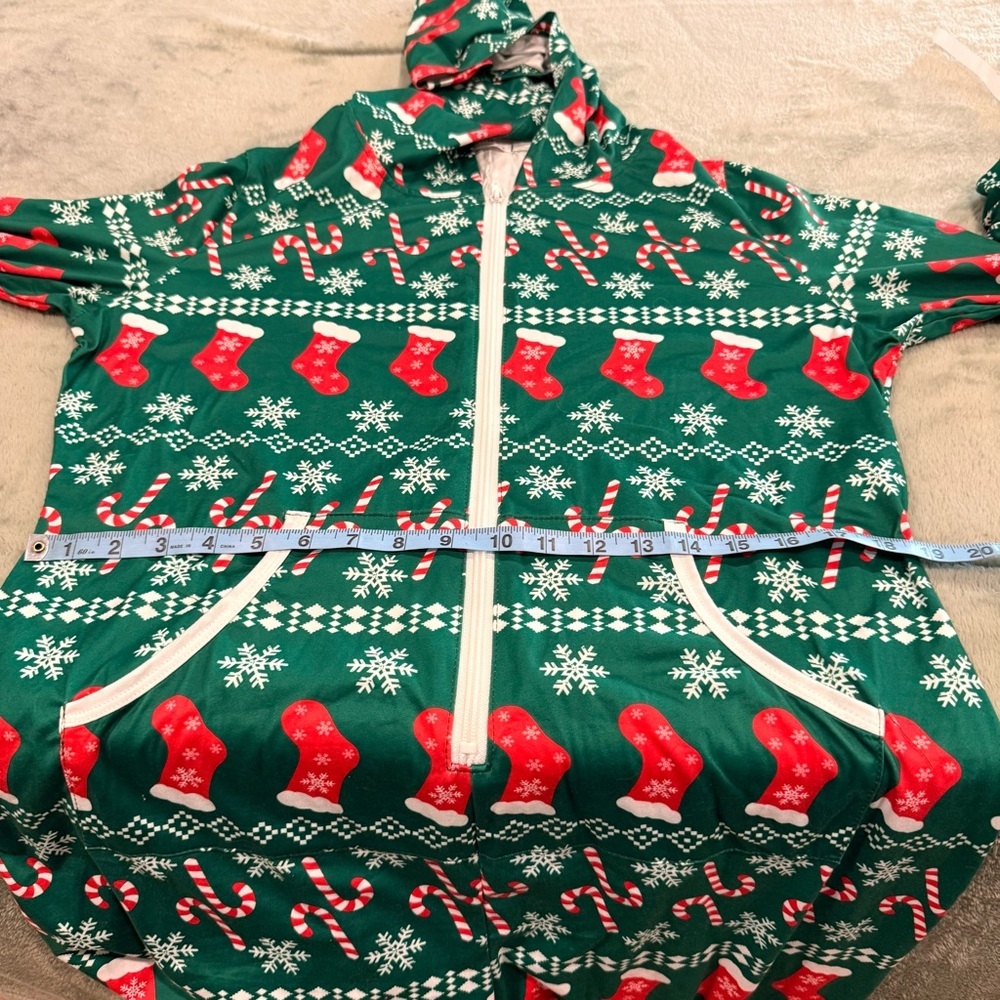 Ekouaer Women’s Green Holiday Hooded One-Piece Pajama Romper with Stocking Print - Picture 4 of 9